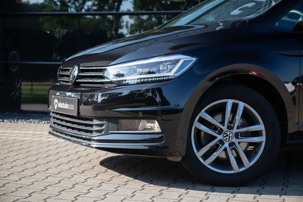 Volkswagen Touran 1.5 TSI Comfortline Business 7p uit 2024, foto 4