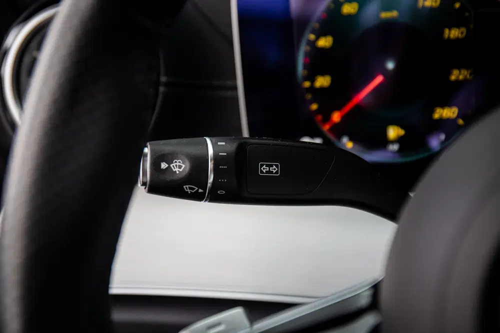 Mercedes-Benz E-Klasse 200 AMG Line uit 2023, foto 11