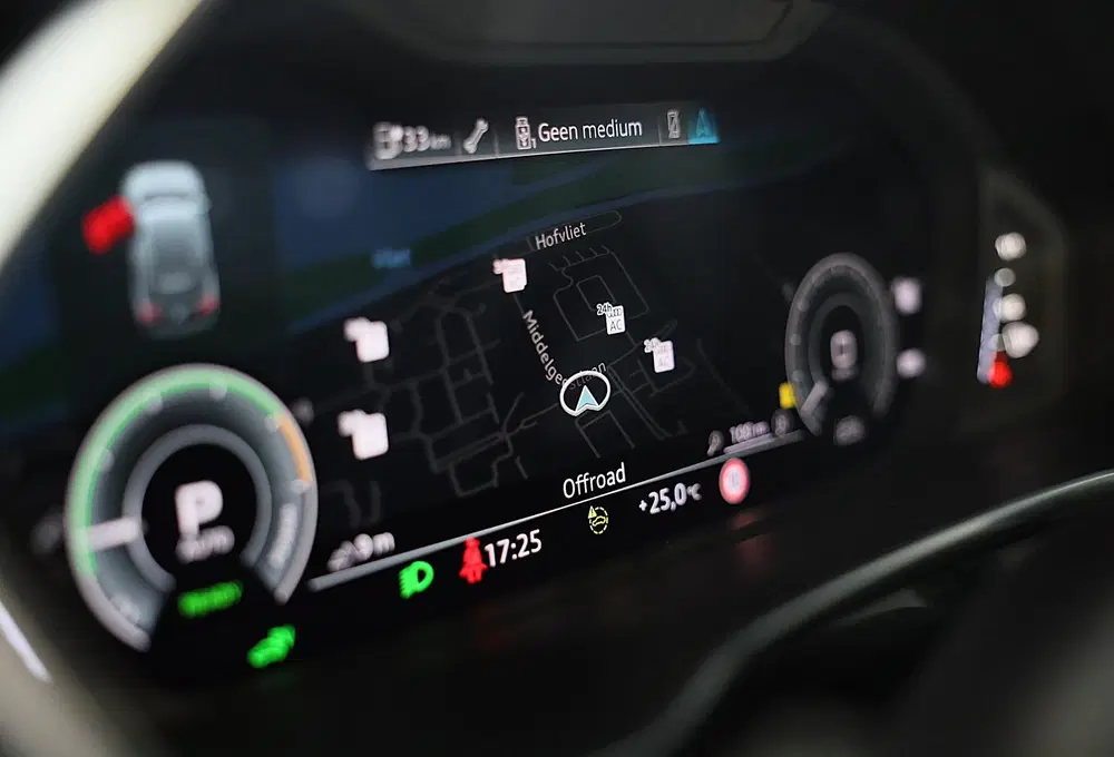 Audi Q3 45 TFSI e RSQ3 Look uit 2022, foto 8