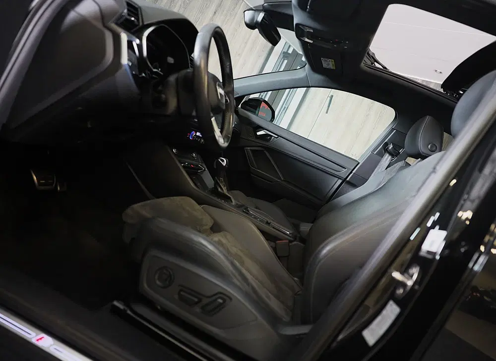 Audi Q3 45 TFSI e RSQ3 Look uit 2022, foto 9