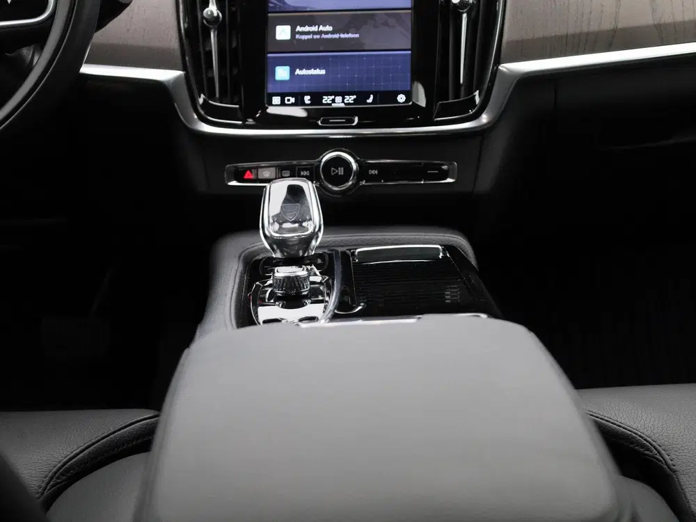 Volvo S90 2.0 T8 AWD Business Pro AUTOMAAT uit 2022, foto 10