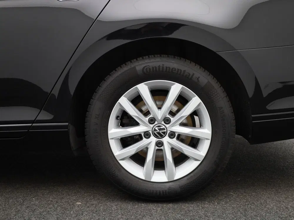 Volkswagen Passat 2.0 TDI Elegance Business R AUTOMA uit 2023, foto 13