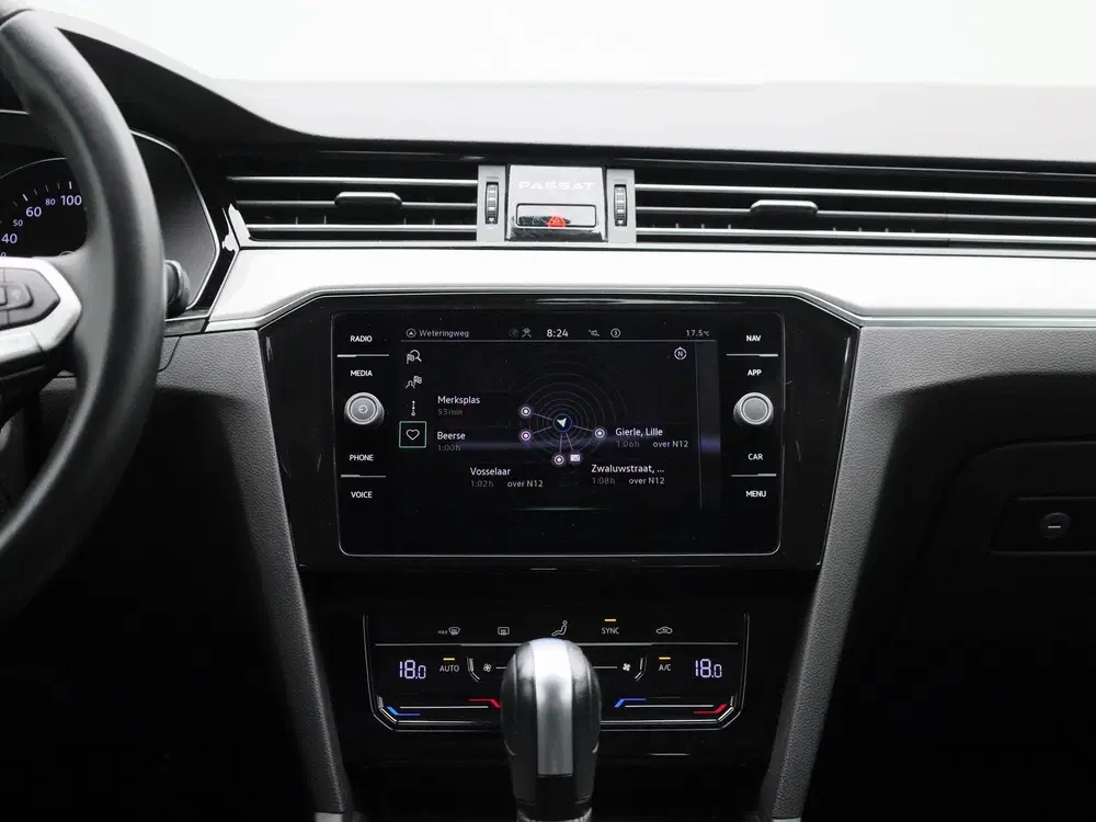 Volkswagen Passat 2.0 TDI Elegance Business R AUTOMA uit 2023, foto 9