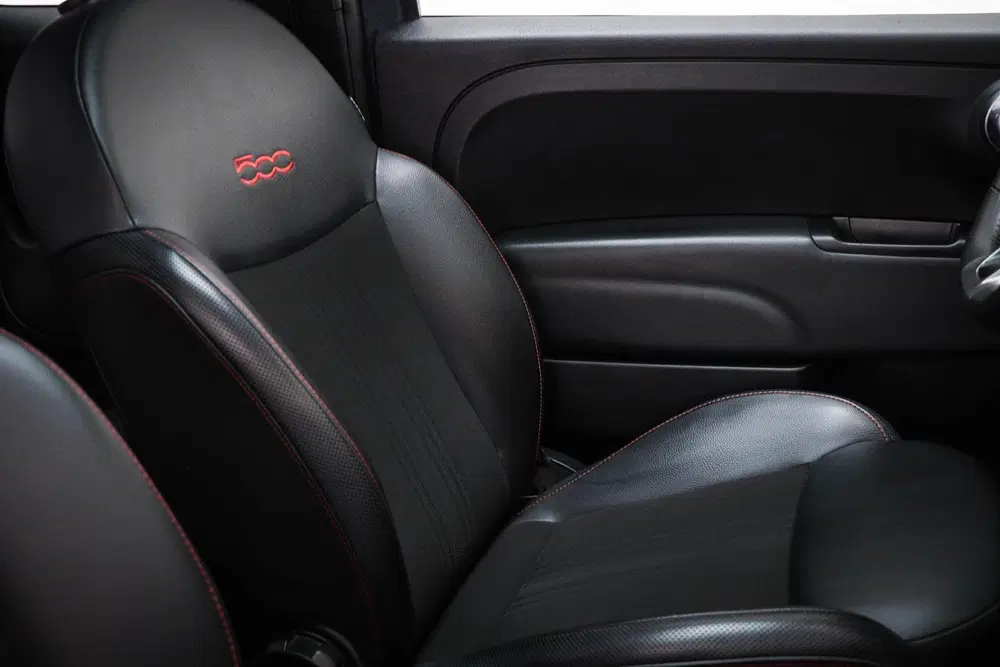 Fiat 500 1.0 Hybrid Sport uit 2022, foto 10