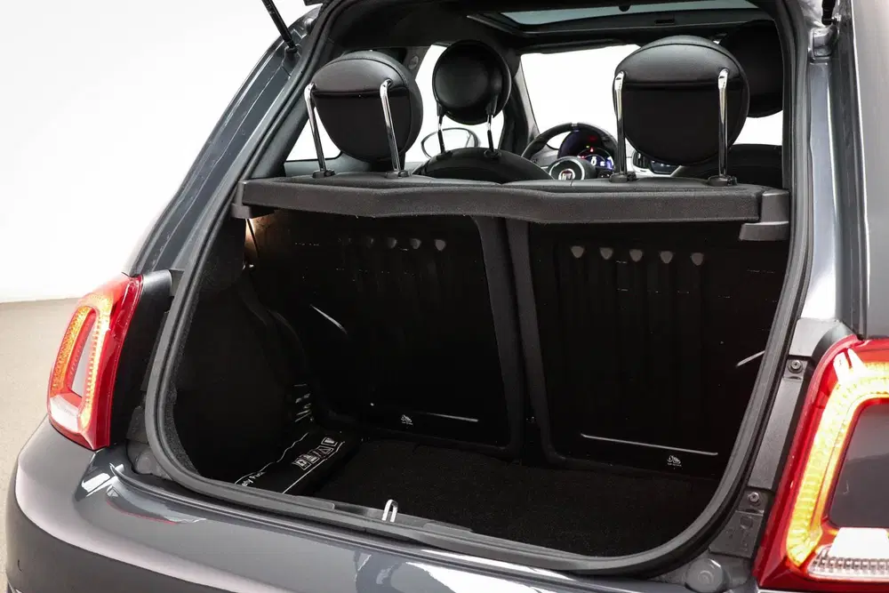 Fiat 500 1.0 Hybrid Sport uit 2022, foto 13