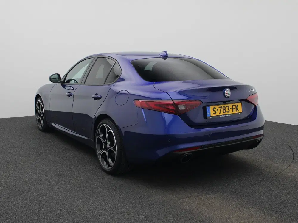 Alfa Romeo Giulia 2.0T Sprint uit 2023, foto 2