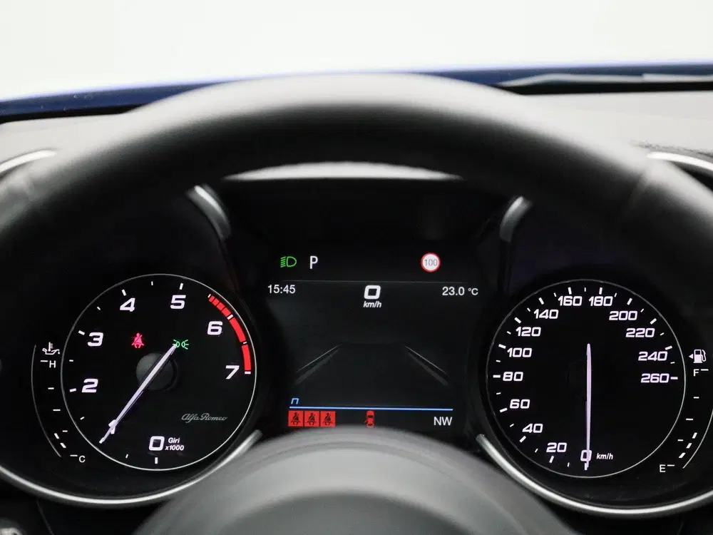 Alfa Romeo Giulia 2.0T Sprint uit 2023, foto 8