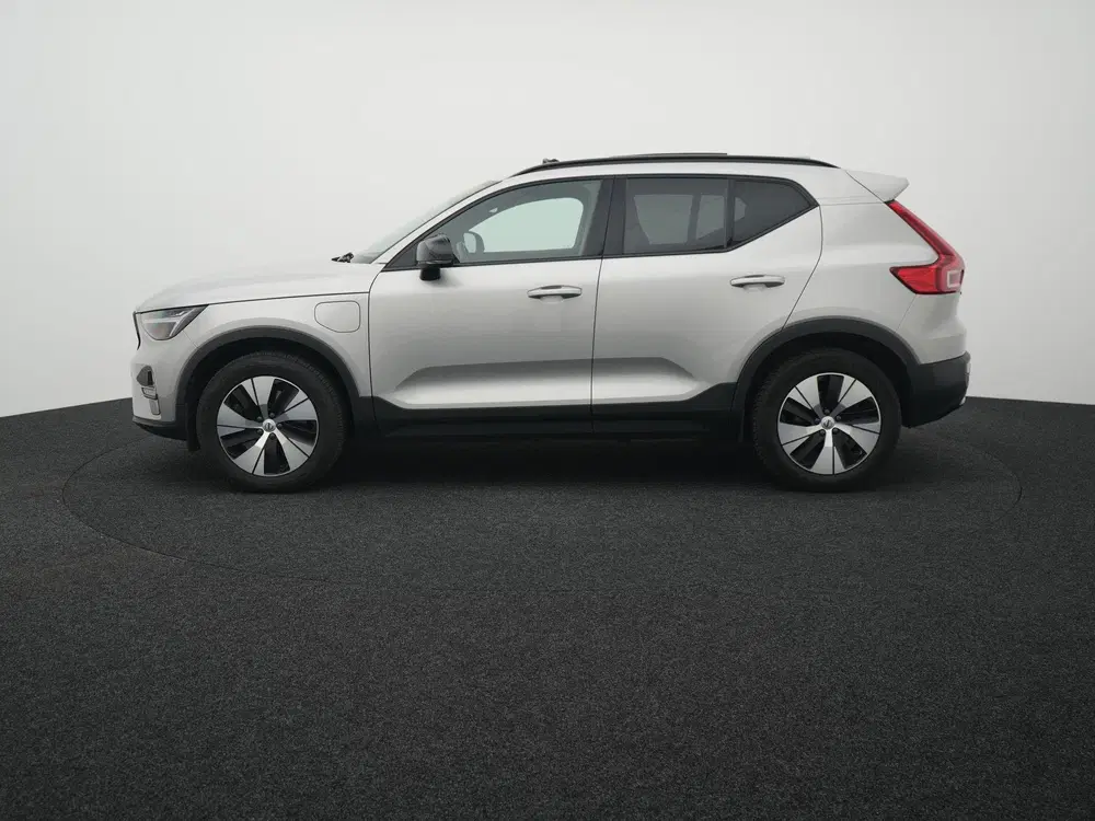 Volvo XC40 1.5 T4 Plug-in hybrid Plus Dark uit 2023, foto 4