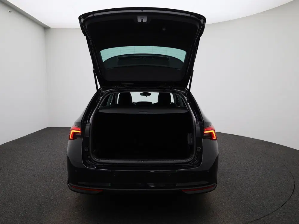 Skoda Octavia 2.0 TDI AUTOMAAT uit 2025, foto 11