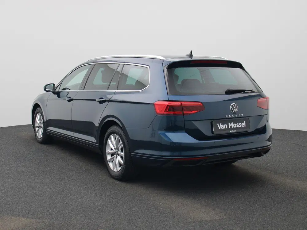Volkswagen Passat 2.0 TDI 90kW DSG Style Business AU uit 2022, foto 2