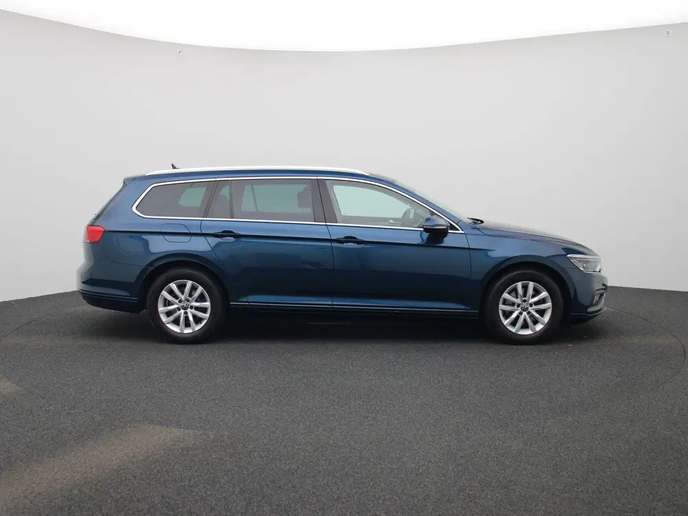 Volkswagen Passat 2.0 TDI 90kW DSG Style Business AU uit 2022, foto 6