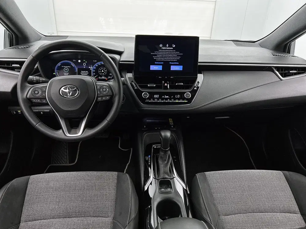 Toyota Corolla Hybrid 140 Dynamic BTW voertui uit 2025, foto 4