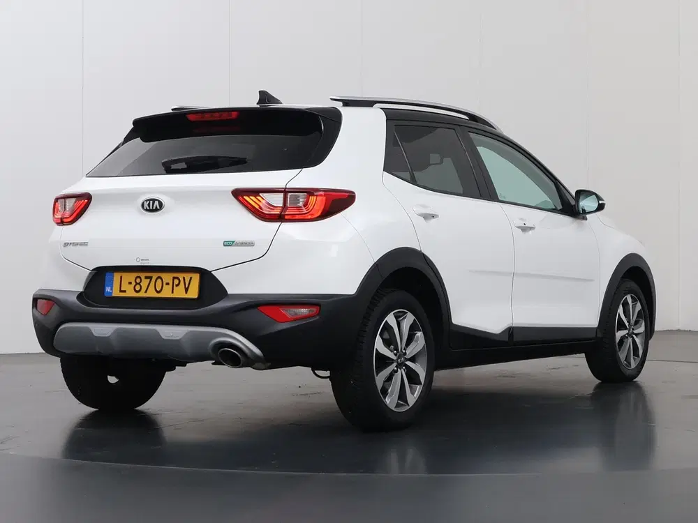 Kia Stonic 1.0 T-GDi MHEV DynamicPlusLine uit 2021, foto 2