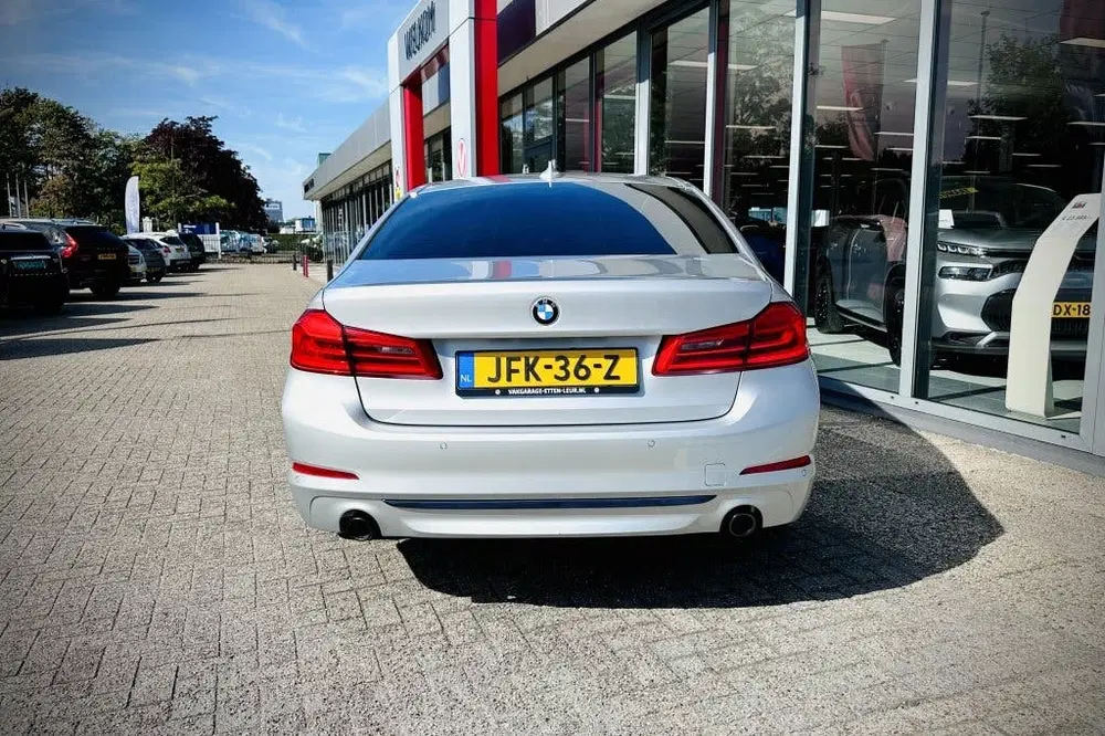 BMW 5-serie 5 Serie 520i High Executive Sport Line uit 2019, foto 11