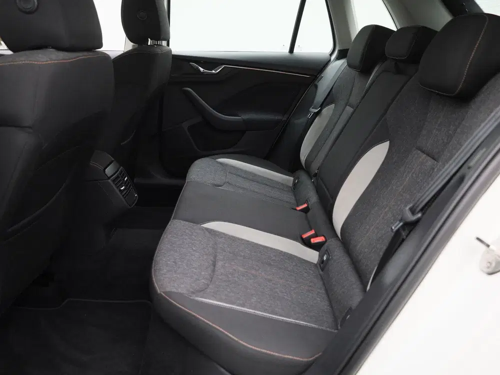 Skoda Kamiq 1.0 TSI Business Edition uit 2023, foto 12