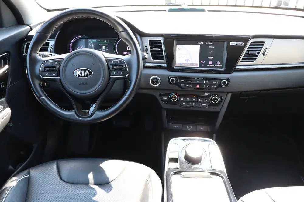 Kia Niro ExecutiveLine 64 kWh SOH 100% Verwarmbare uit 2020, foto 12