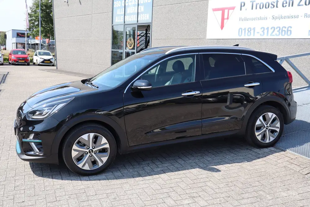 Kia Niro ExecutiveLine 64 kWh SOH 100% Verwarmbare uit 2020, foto 3