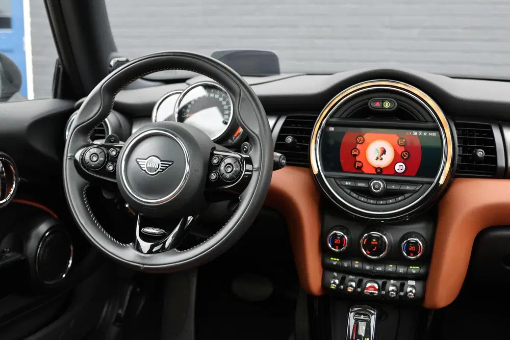 Mini Cooper S 2.0 Chili uit 2019, foto 13