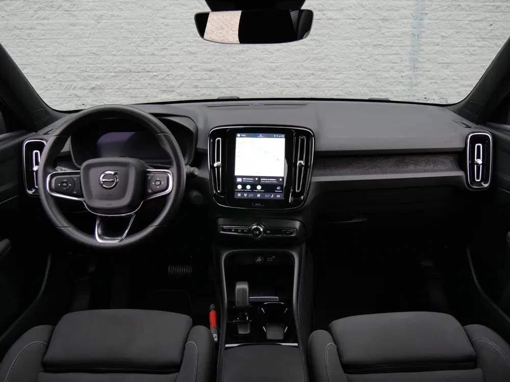 Volvo XC40 70kWh PLUS uit 2023, foto 5