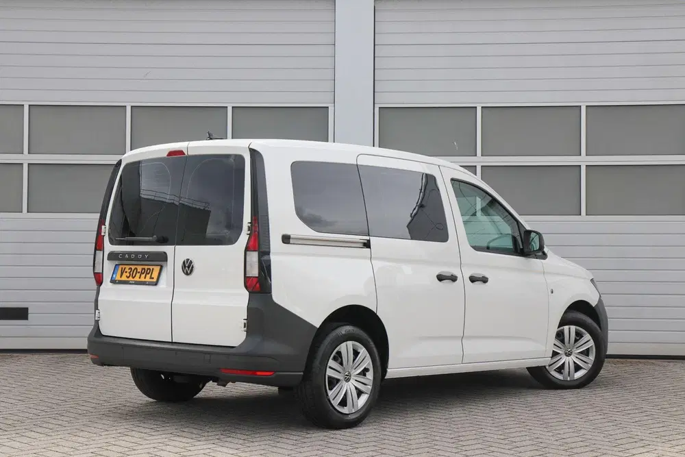 Volkswagen Caddy 2.0 TDI 122pk DSG Comfort uit 2023, foto 2