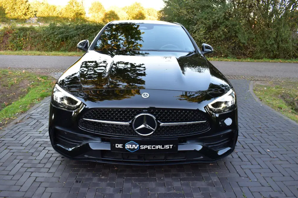 Mercedes-Benz C-Klasse 300 e AMG Line AUT. 36DKM 313PK FULL uit 2024, foto 2