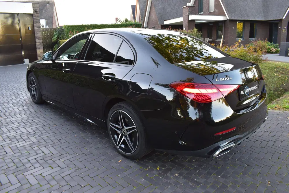 Mercedes-Benz C-Klasse 300 e AMG Line AUT. 36DKM 313PK FULL uit 2024, foto 3