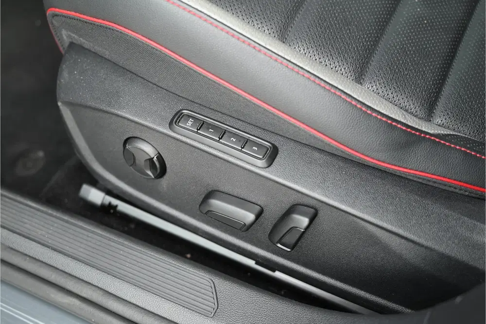Volkswagen Golf 2.0 TSI GTI CLUBSPORT 300 PK uit 2021, foto 12
