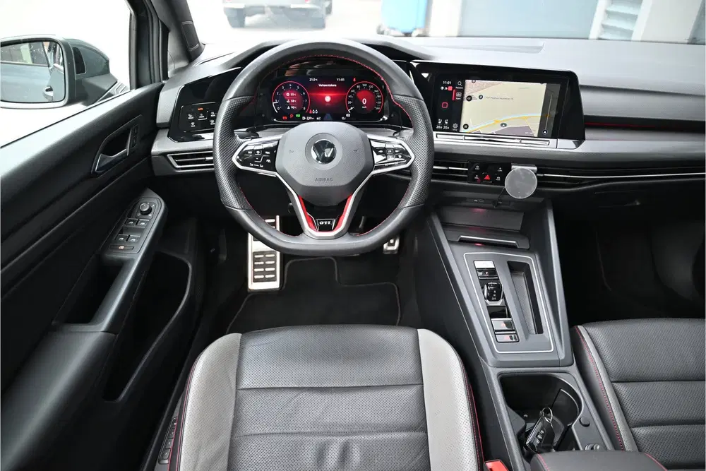 Volkswagen Golf 2.0 TSI GTI CLUBSPORT 300 PK uit 2021, foto 4