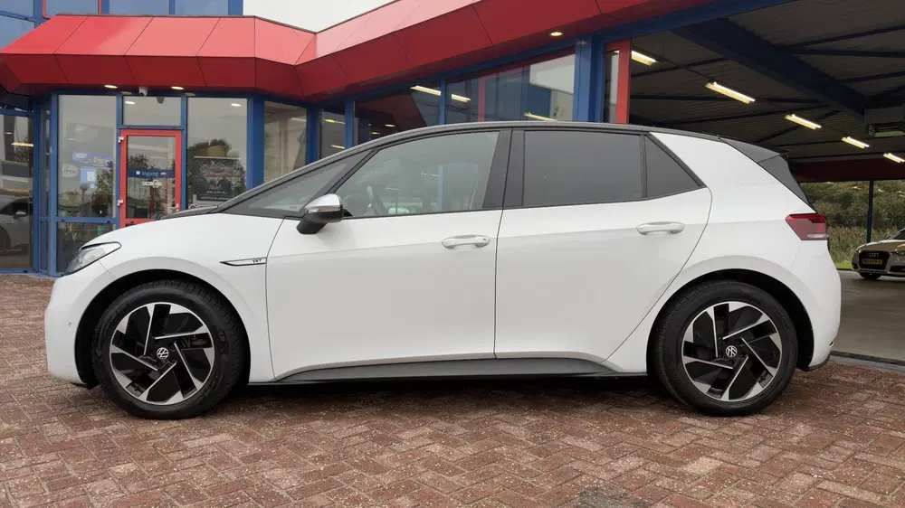 Volkswagen ID.3 First 58 kWh SOH 87% uit 2020, foto 13