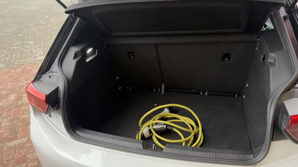 Volkswagen ID.3 First 58 kWh SOH 87% uit 2020, foto 9