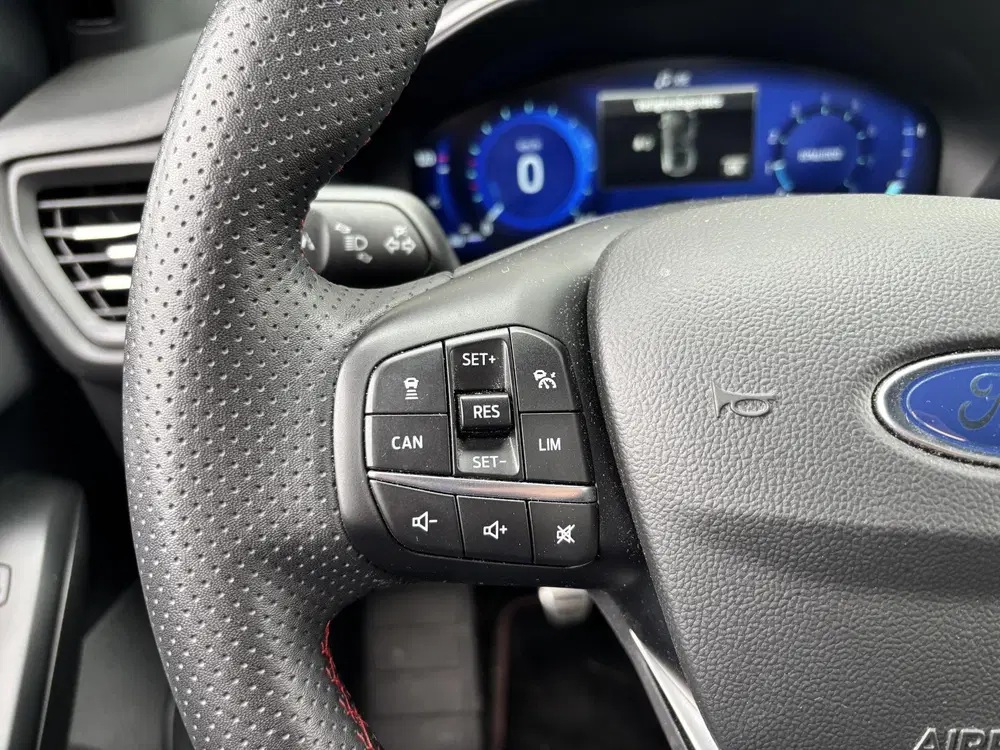 Ford Focus 1.0 EcoBoost Hybrid ST Line X uit 2024, foto 4
