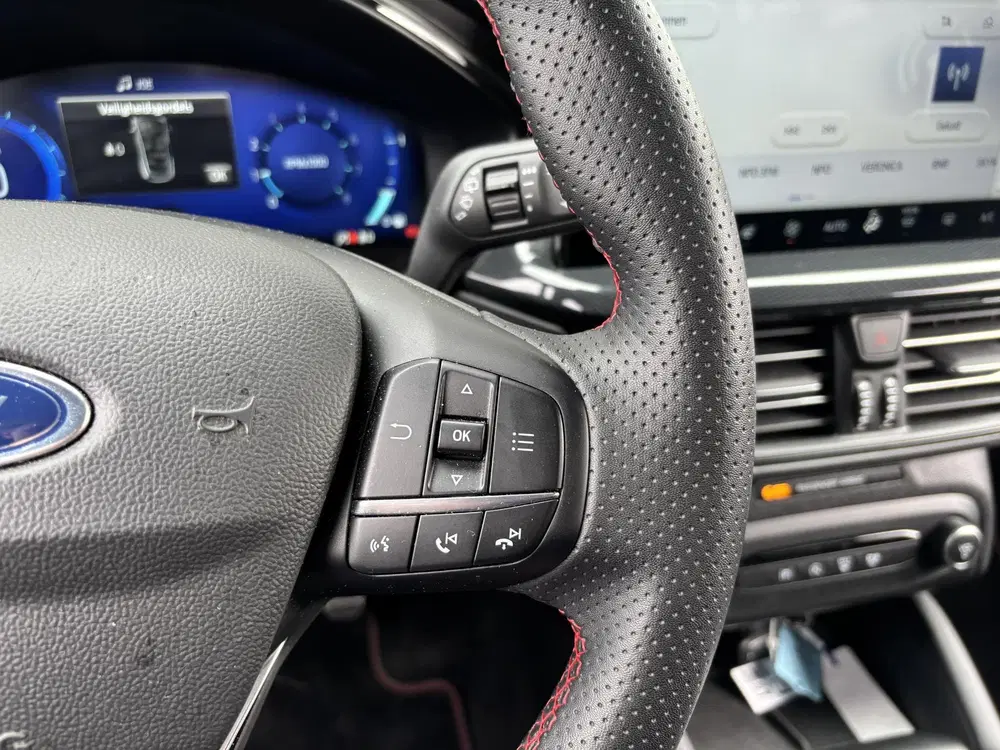 Ford Focus 1.0 EcoBoost Hybrid ST Line X uit 2024, foto 5