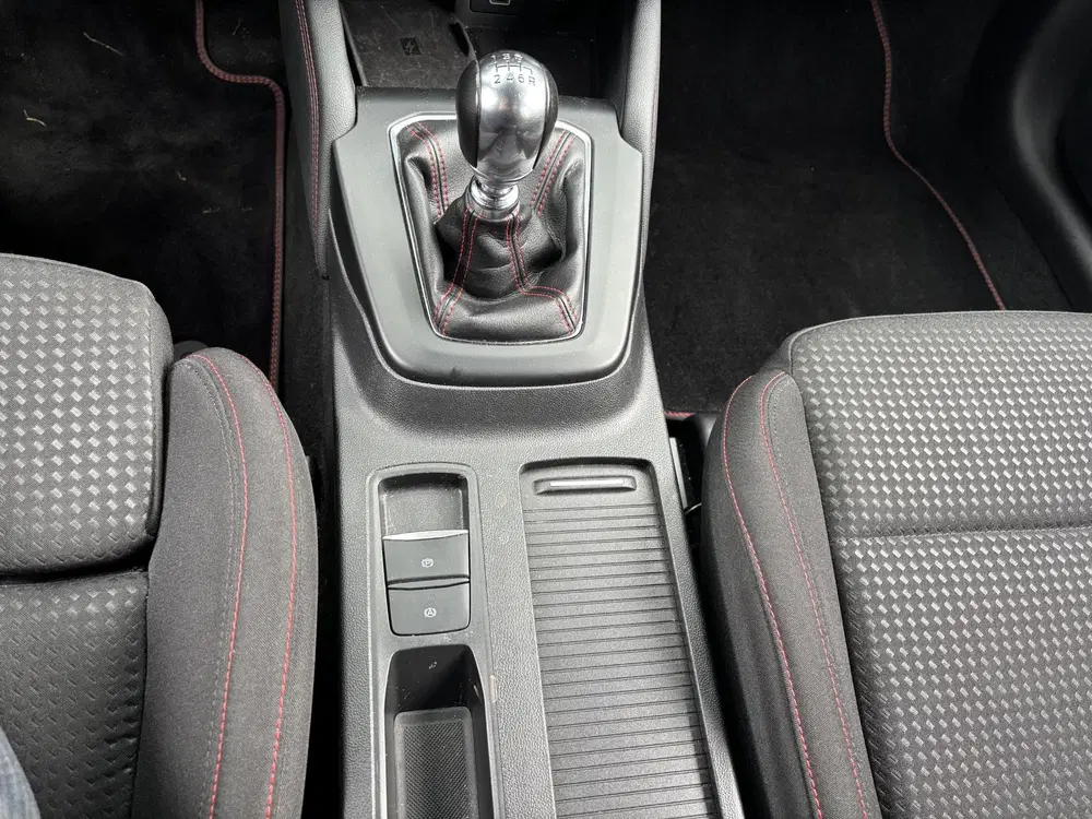 Ford Focus 1.0 EcoBoost Hybrid ST Line X uit 2024, foto 6