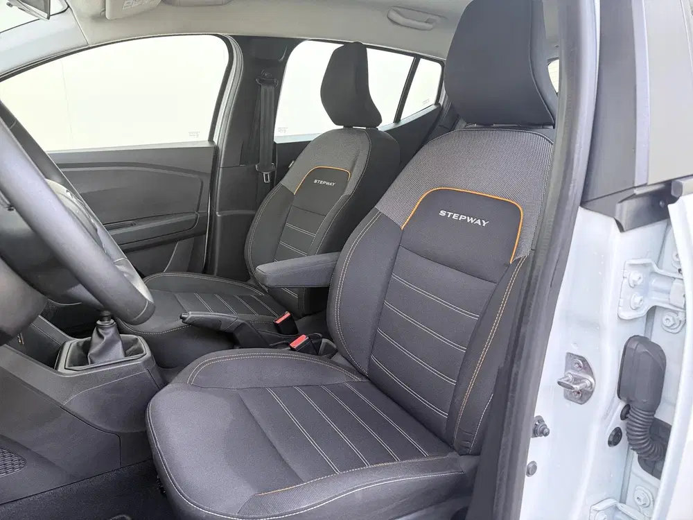 Dacia Sandero 1.0 TCe 90 PK Essential Trekhaak uit 2021, foto 15