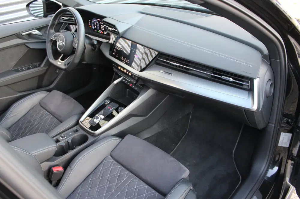Audi A3 45 TFSI e 3x S-Line Competition uit 2022, foto 14