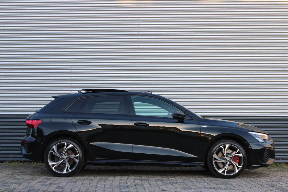 Audi A3 45 TFSI e 3x S-Line Competition uit 2022, foto 9