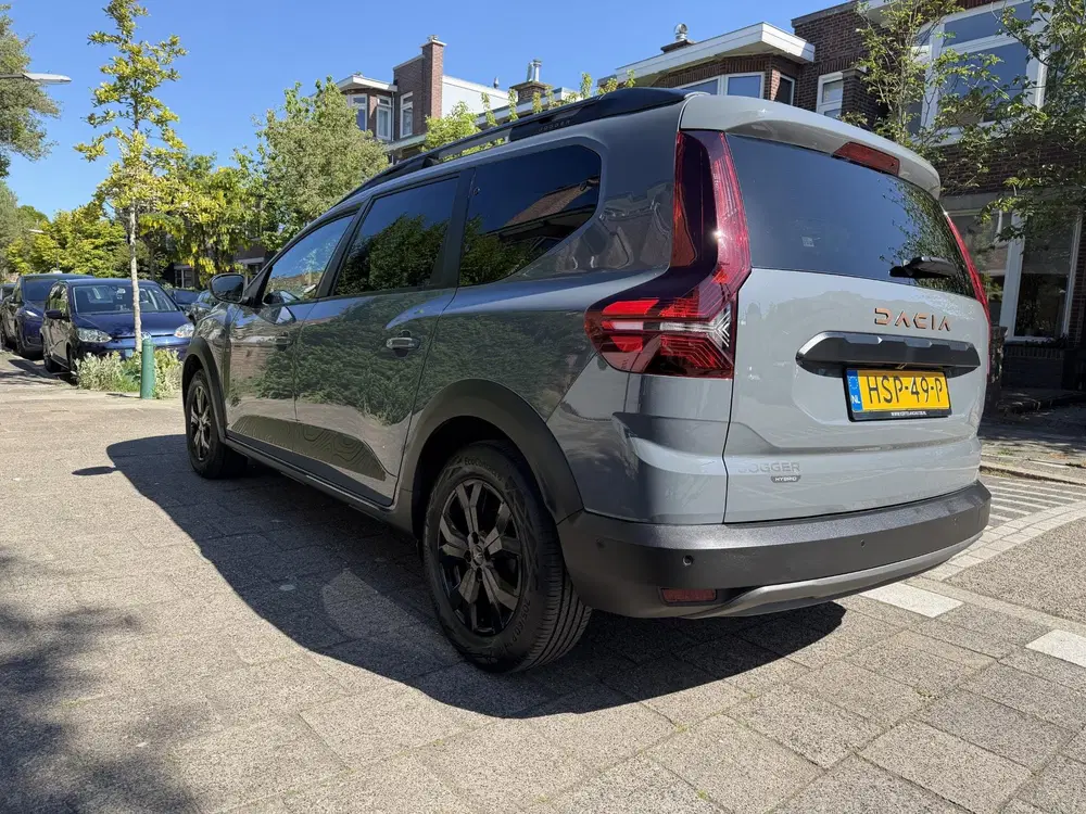 Dacia Jogger 1.6 Hybrid 140 Extreme 7p. uit 2025, foto 5