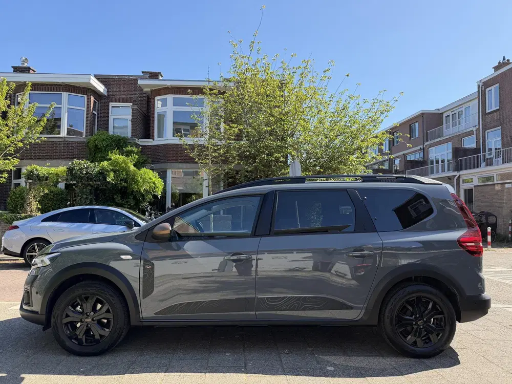 Dacia Jogger 1.6 Hybrid 140 Extreme 7p. uit 2025, foto 6