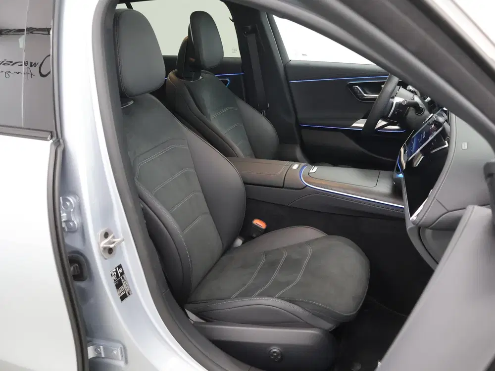 Mercedes-Benz E-Klasse 300 e Sport Edition uit 2025, foto 11