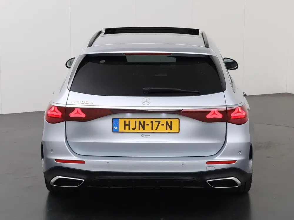Mercedes-Benz E-Klasse 300 e Sport Edition uit 2025, foto 4