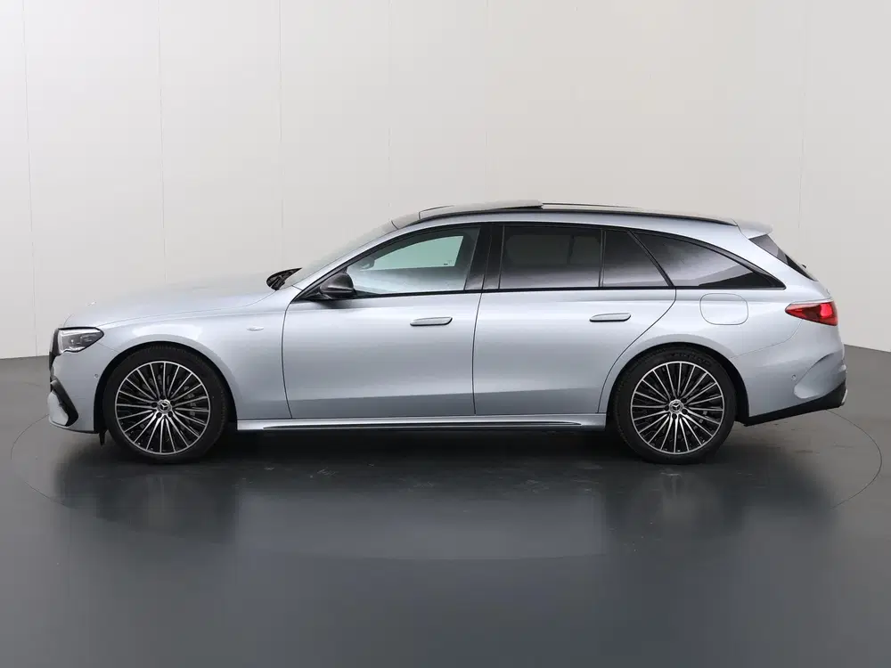Mercedes-Benz E-Klasse 300 e Sport Edition uit 2025, foto 5