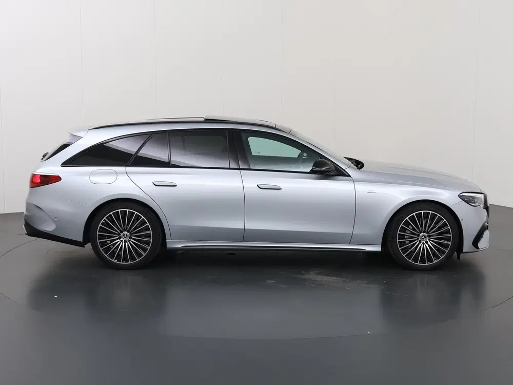 Mercedes-Benz E-Klasse 300 e Sport Edition uit 2025, foto 6