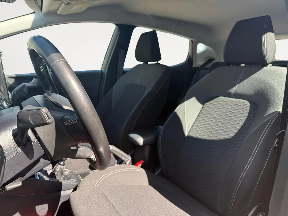 Ford Fiesta 1.0 EcoBoost Hybrid Titanium uit 2023, foto 5