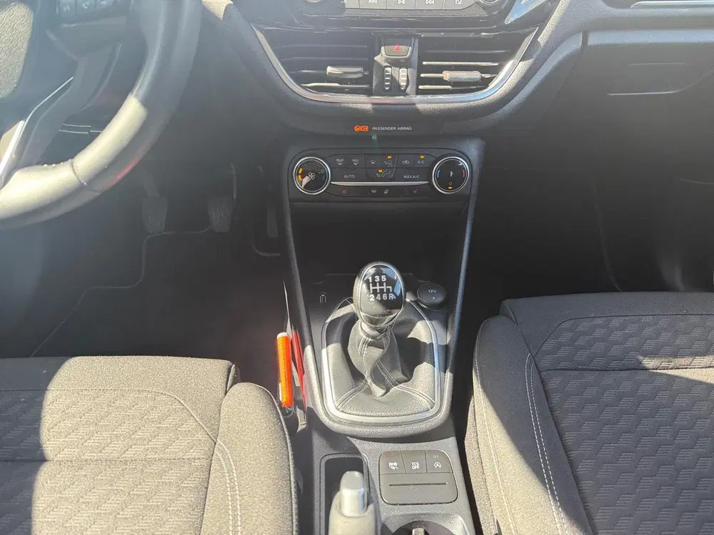Ford Fiesta 1.0 EcoBoost Hybrid Titanium uit 2023, foto 8