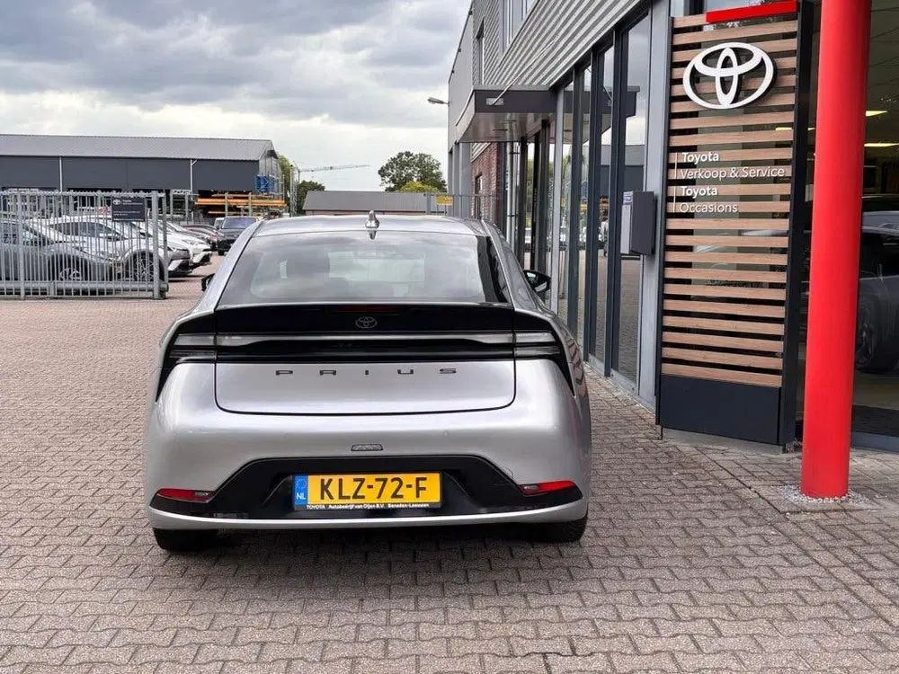 Toyota Prius 2.0 Phev 220 Executive uit 2024, foto 5