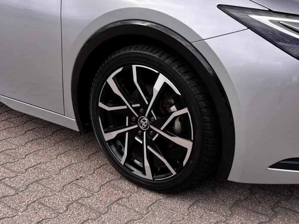 Toyota Prius 2.0 Phev 220 Executive uit 2024, foto 7