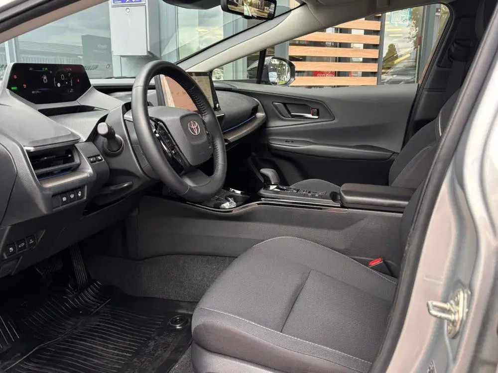 Toyota Prius 2.0 Phev 220 Executive uit 2024, foto 8