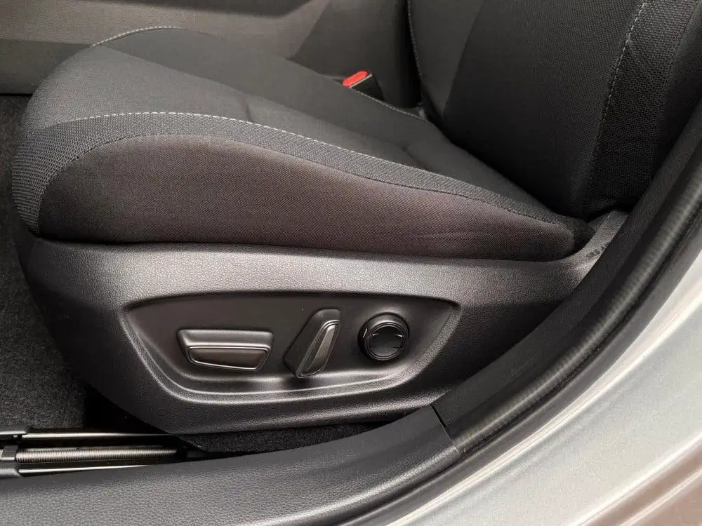 Toyota Prius 2.0 Phev 220 Executive uit 2024, foto 9
