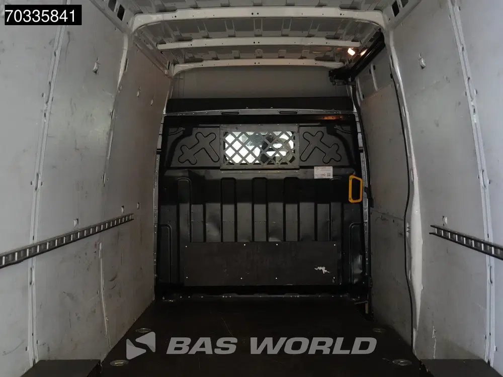 Iveco Daily Automaat L3H2 AC uit 2023, foto 11