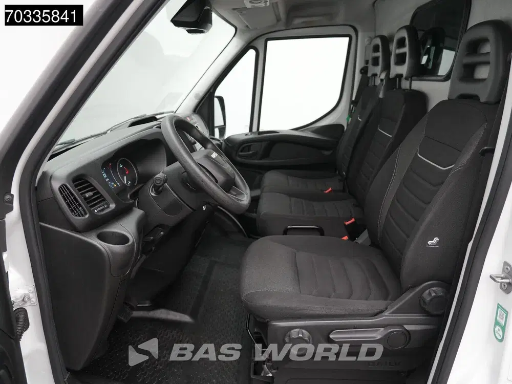 Iveco Daily Automaat L3H2 AC uit 2023, foto 14
